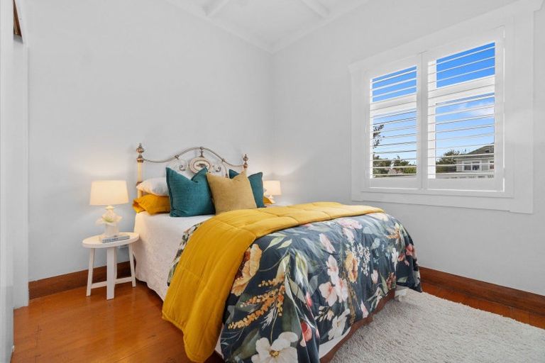 Photo of property in 38 Aramoana Avenue, Devonport, Auckland, 0624