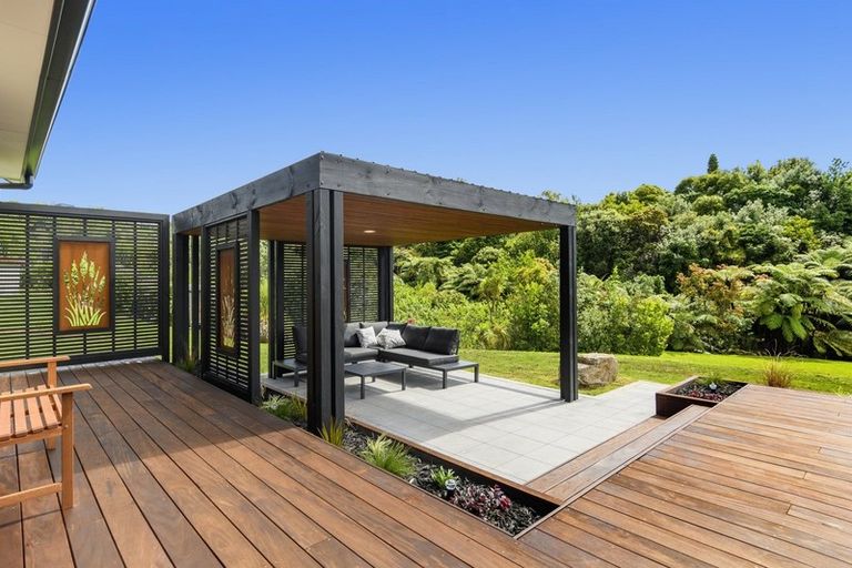 Photo of property in 43 Oceana Drive, Welcome Bay, Tauranga, 3175