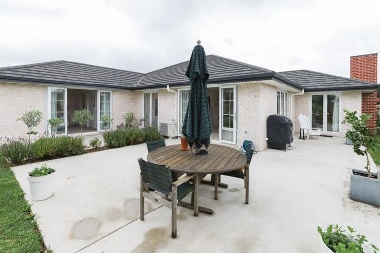 Photo of property in 49 Edgeview Crescent, Fitzroy, Hamilton, 3206