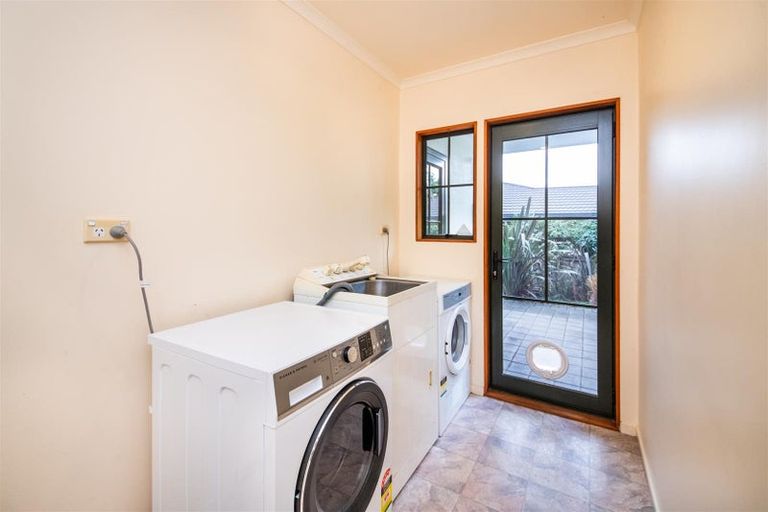 Photo of property in 14 Dunallen Avenue, Marton, 4710