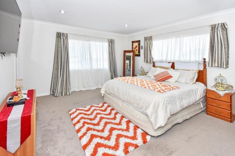 Photo of property in 5 Gortnest Place, Flat Bush, Auckland, 2019