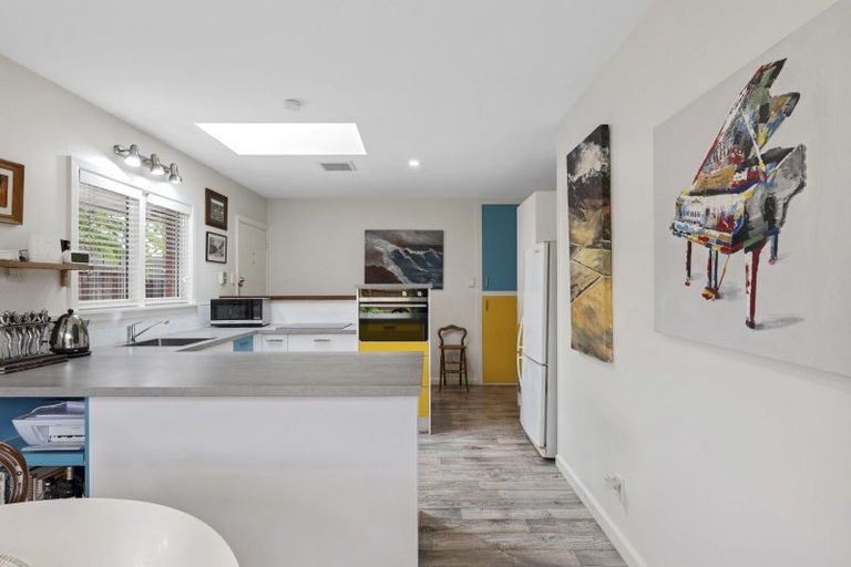 Photo of property in 2/15 Knowles Street, St Albans, Christchurch, 8052