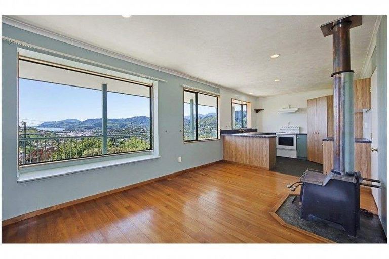 Photo of property in 24 Matipo Terrace, Toi Toi, Nelson, 7010