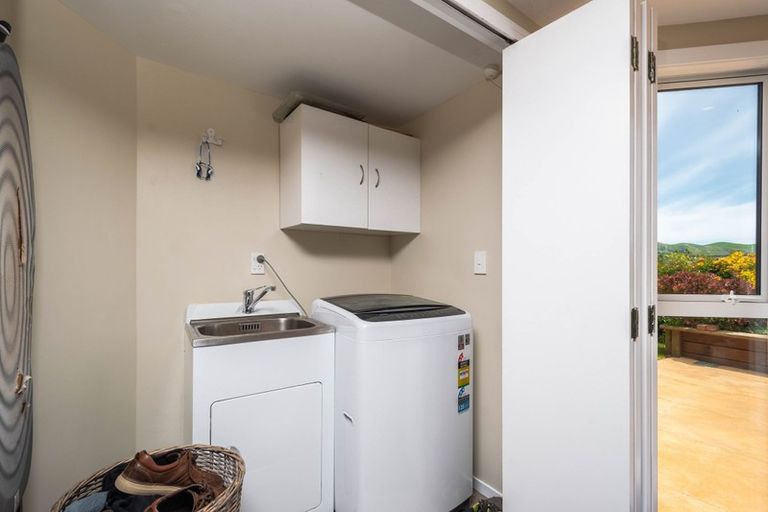 Photo of property in 4 Montserrat Place, Grenada Village, Wellington, 6037