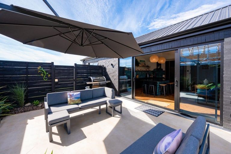 Photo of property in 39 Pounamu Avenue, Albert Town, Wanaka, 9305