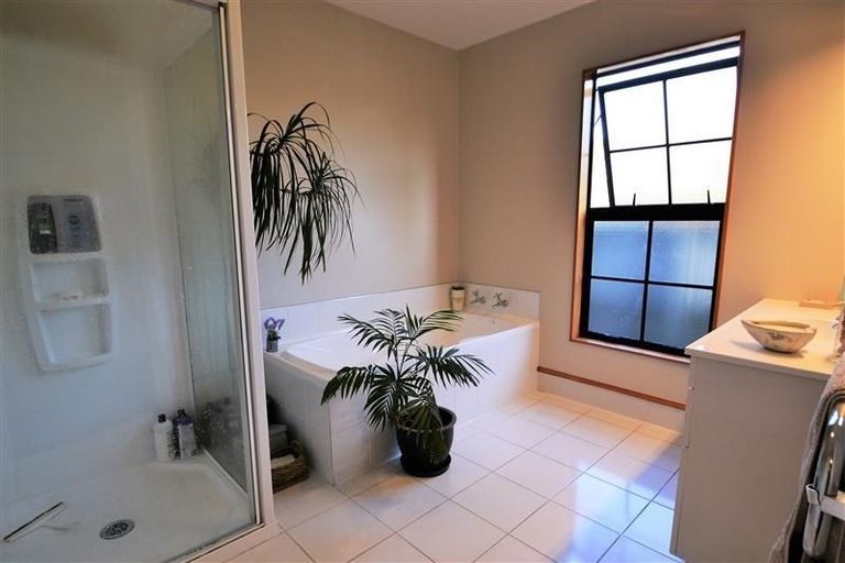 Photo of property in 44 Malthouse Crescent, Brightwater, 7022