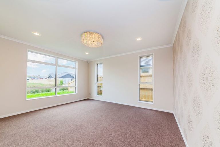 Photo of property in 18 Wellfield Drive, Papakura, 2110