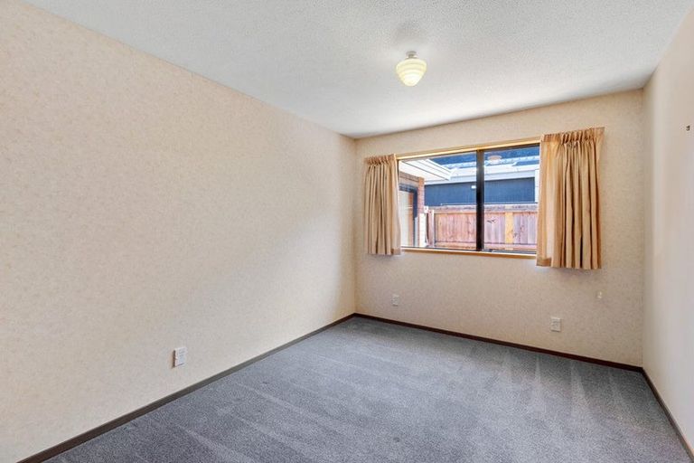 Photo of property in 1/437 Ilam Road, Bryndwr, Christchurch, 8052