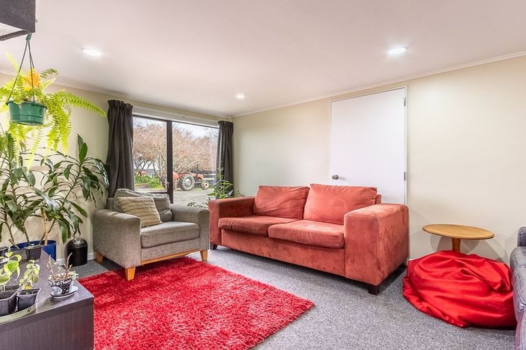 Photo of property in 323 Mazengarb Road, Paraparaumu, 5032