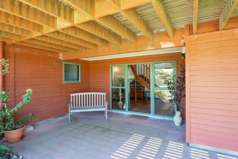 Photo of property in 2 Kitchener Street, Te Horo Beach, Otaki, 5581