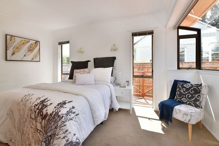 Photo of property in 2/428 Hibiscus Coast Highway, Orewa, 0931