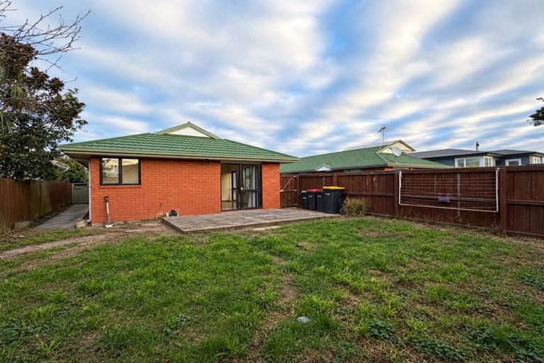 Photo of property in 1/63 Effingham Street, North New Brighton, Christchurch, 8083