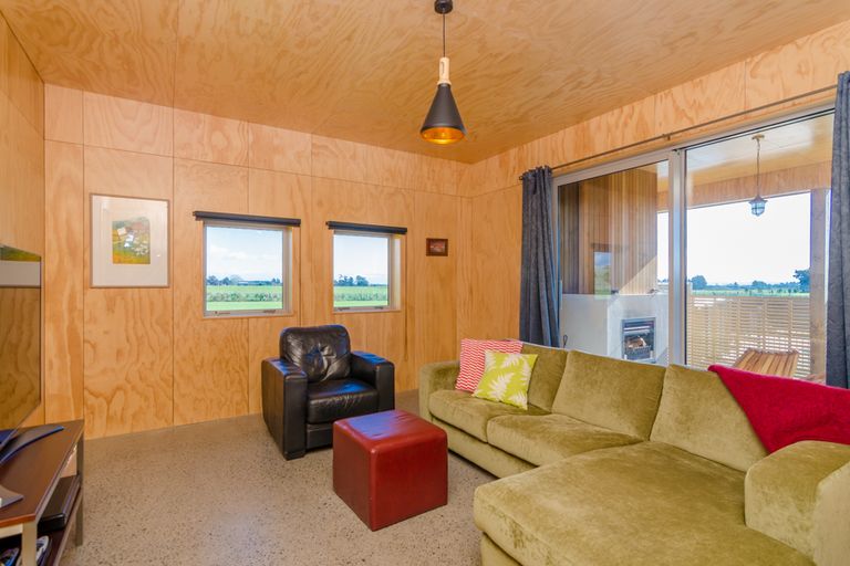 Photo of property in 18b Shooting Butts Road, Martinborough, 5784