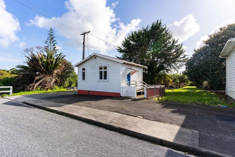 Photo of property in 18 Ruawai Wharf Road, Ruawai, 0530