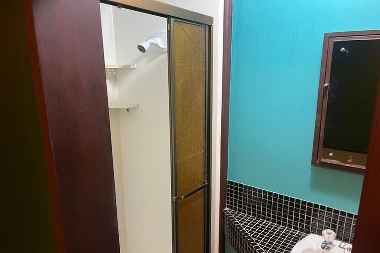 Photo of property in 13 Felstead Street, Birkenhead, Auckland, 0626