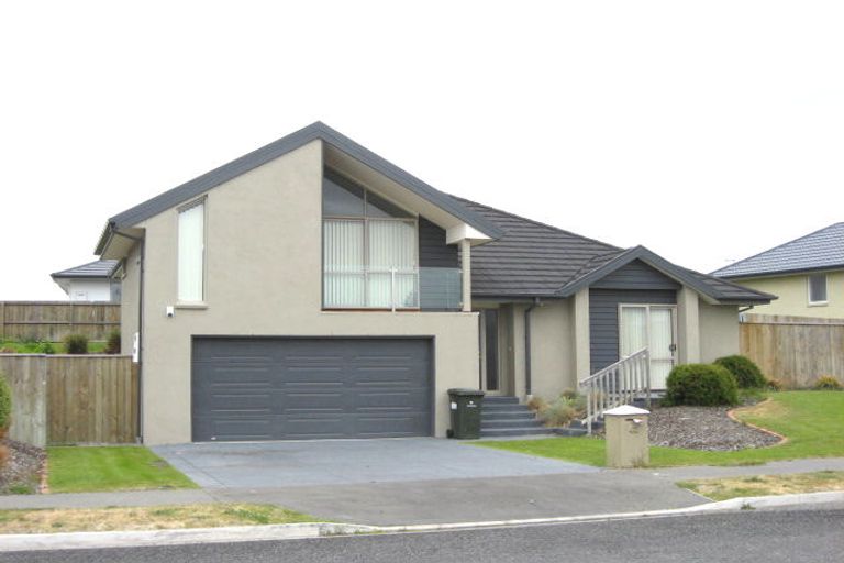 Photo of property in 43 Puhara Avenue, Parklands, Christchurch, 8083