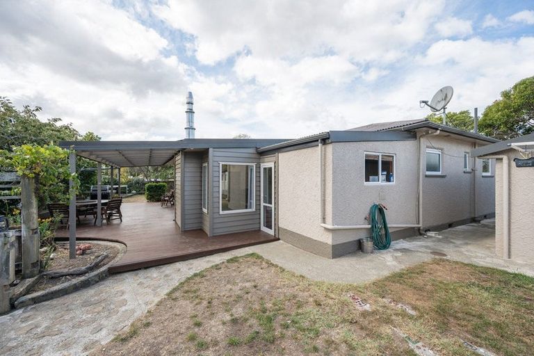 Photo of property in 1 Bird Lane, Wakefield, 7025