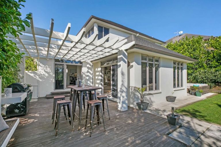 Photo of property in 35 Fingal Way, Gulf Harbour, Whangaparaoa, 0930