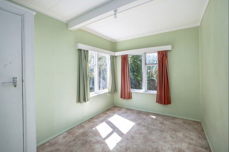 Photo of property in 88 Victoria Street, Carterton, 5713