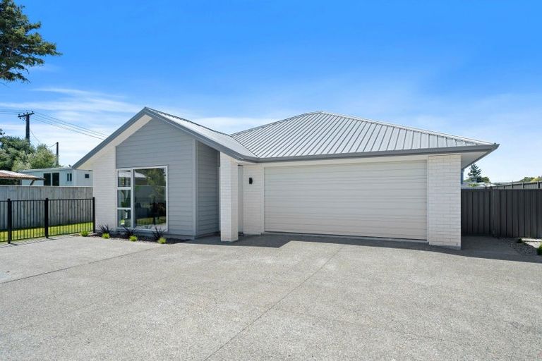 Photo of property in 20 Hereford Drive, Carterton, 5713