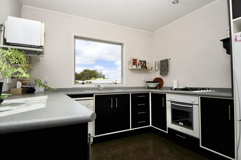 Photo of property in 5a Garrison Street, Carterton, 5713