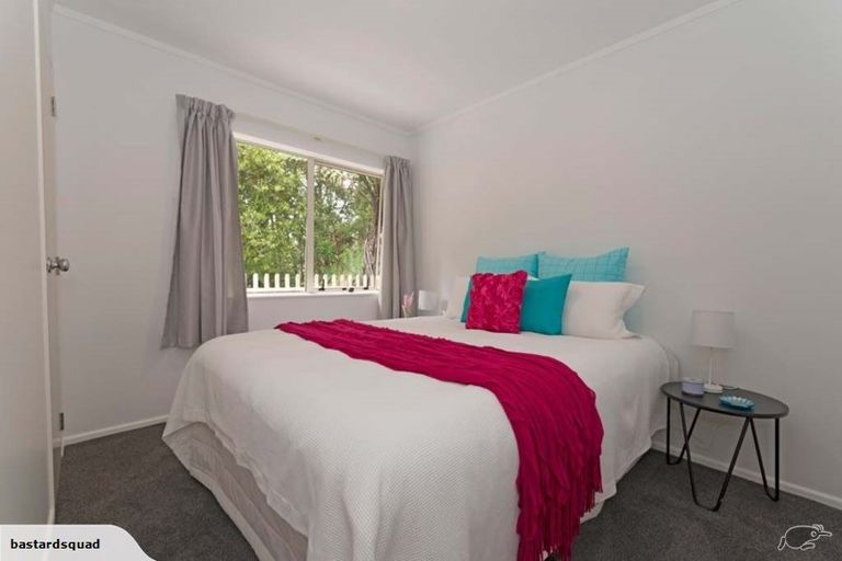 Photo of property in 329 Taiapa Road, Muriwai, Waimauku, 0881