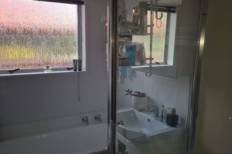 Photo of property in 73 Arcon Drive, Broomfield, Christchurch, 8042