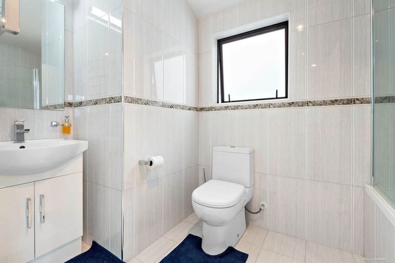 Photo of property in 93 Waitaki Street, Henderson, Auckland, 0612