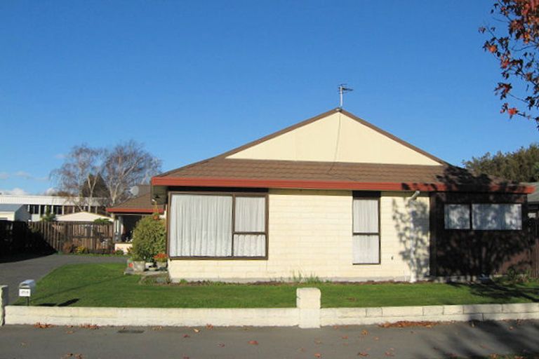 Photo of property in 1/26 Wiremu Street, Redwood, Christchurch, 8051