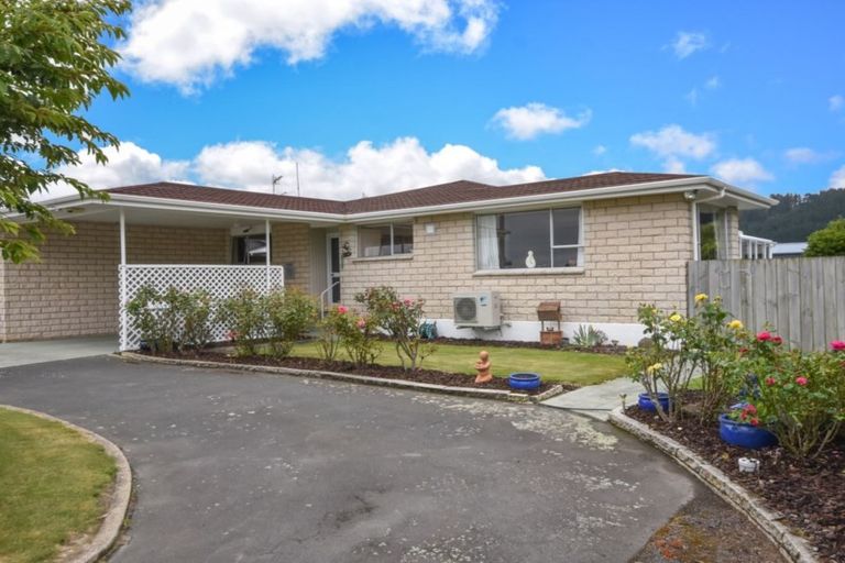 Photo of property in 30 Beaumaris Street, Outram, 9019