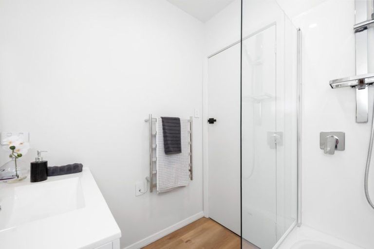 Photo of property in 7 Thomson Grove, Stokes Valley, Lower Hutt, 5019