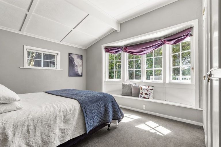 Photo of property in 10a Waterview Road, Stanley Point, Auckland, 0624