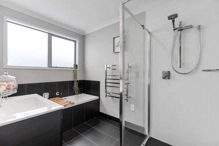 Photo of property in 27 Te Kio Crescent, Papamoa Beach, Papamoa, 3118