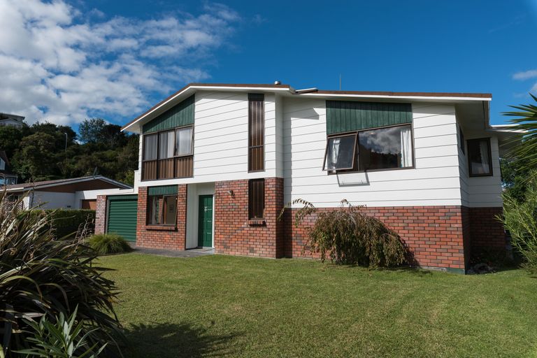 Photo of property in 9 Mako Lane, Paihia, 0200