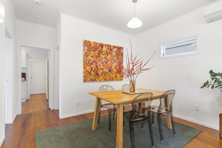 Photo of property in 1/7 Evan Street, Belmont, Auckland, 0622