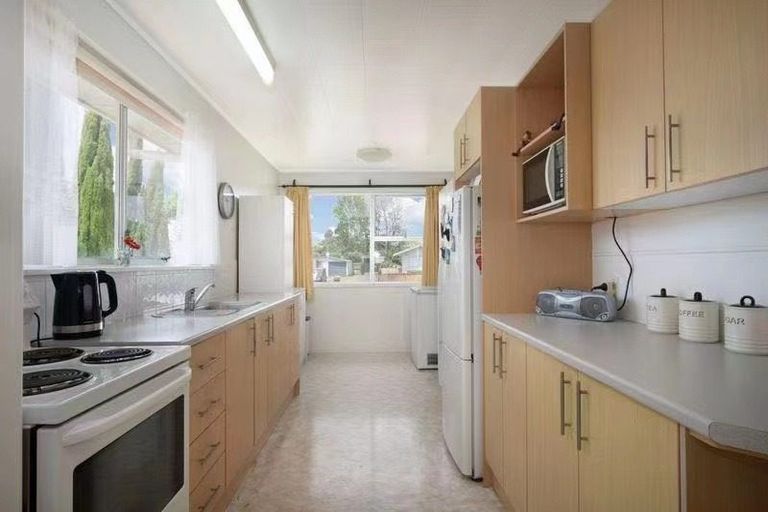 Photo of property in 11 Hope Farm Avenue, Pakuranga Heights, Auckland, 2010