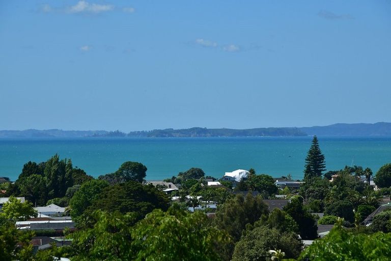 Photo of property in 2/25 Little Barrier Avenue, Manly, Whangaparaoa, 0930