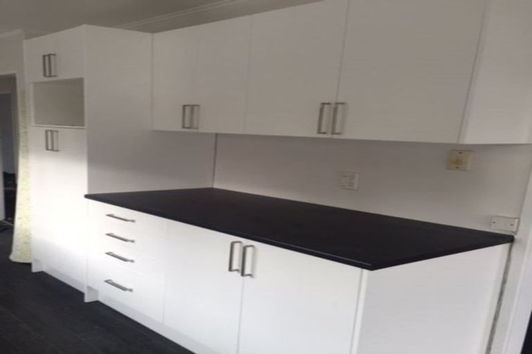 Photo of property in 227a Titirangi Road, Titirangi, Auckland, 0604