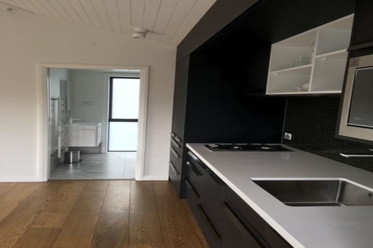 Photo of property in 3 Malabar Drive, Ellerslie, Auckland, 1051