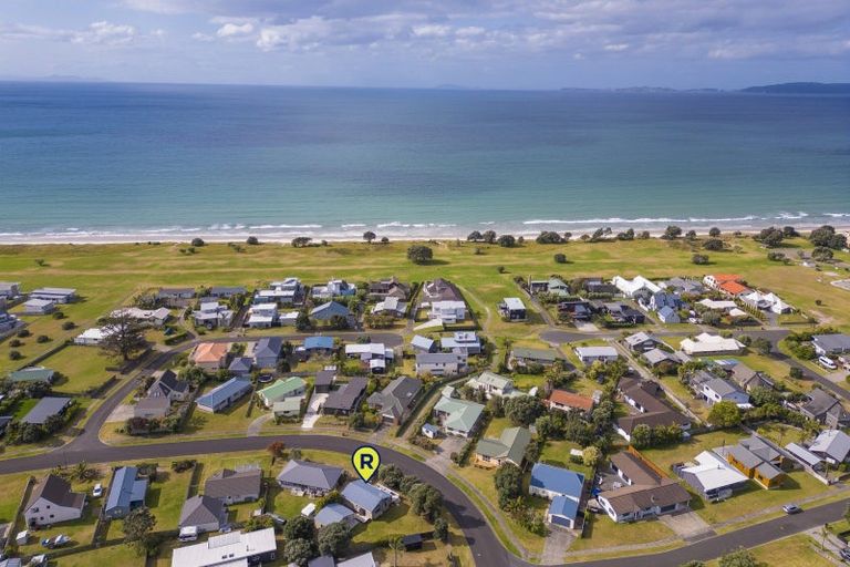 Photo of property in 117 Kowhai Avenue, Matarangi, Whitianga, 3592