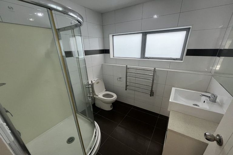 Photo of property in 65 Kirikiri Drive, Papakura, 2110