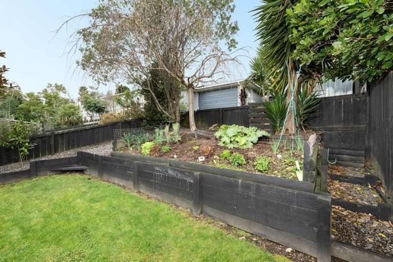 Photo of property in 35 Eclipse Terrace, Welcome Bay, Tauranga, 3112