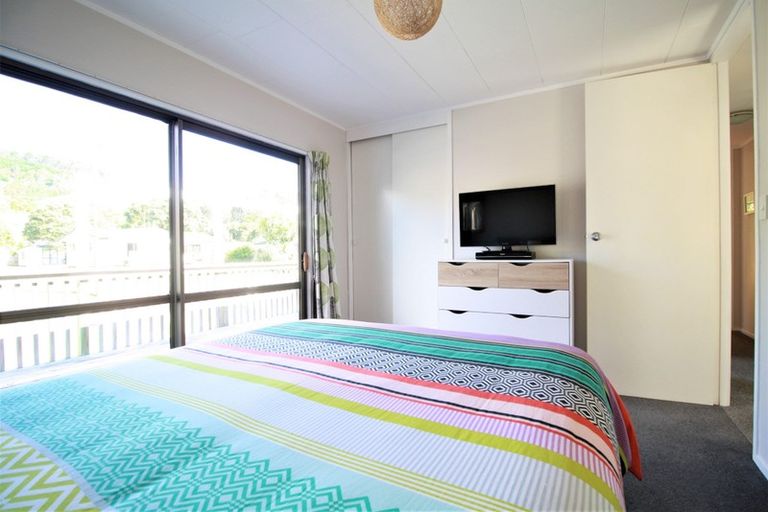 Photo of property in 17 Mako Avenue, Whiritoa, Whangamata, 3691