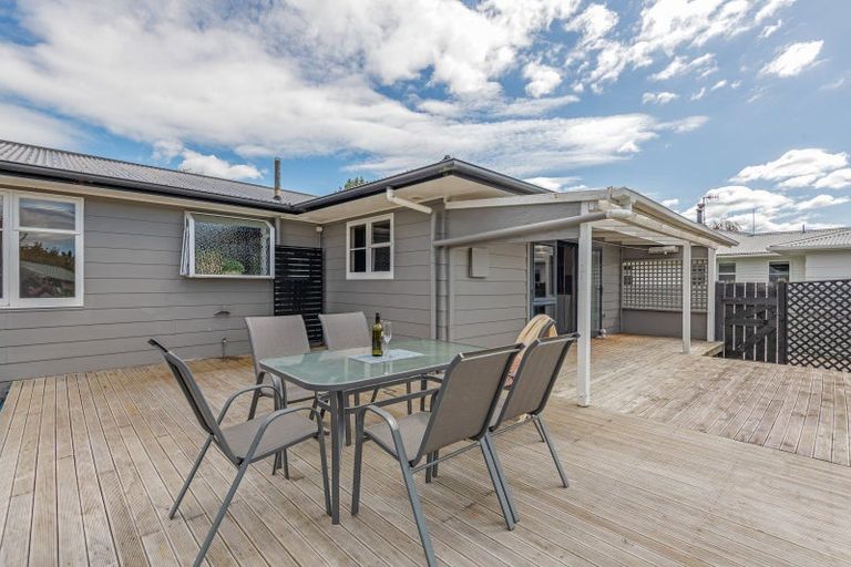 Photo of property in 134 Ruamahanga Crescent, Terrace End, Palmerston North, 4410