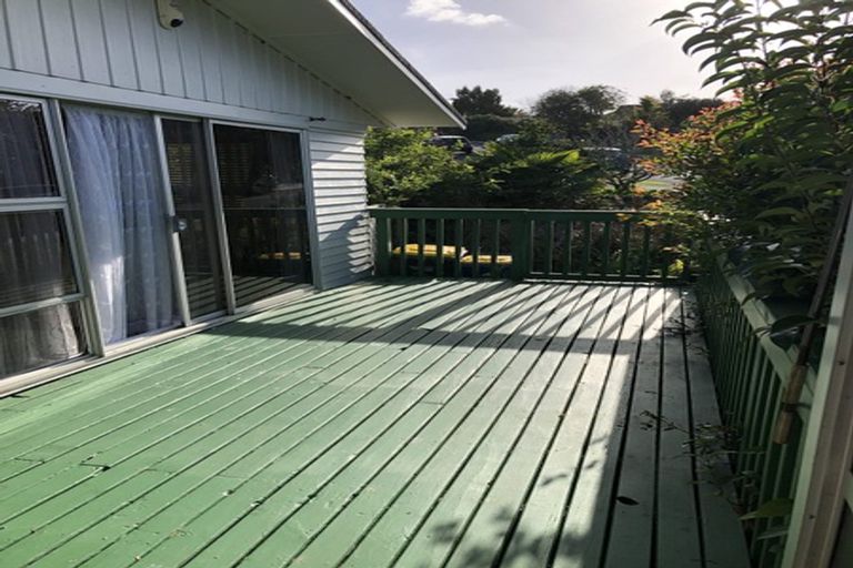 Photo of property in 10 Helvetia Drive, Browns Bay, Auckland, 0630