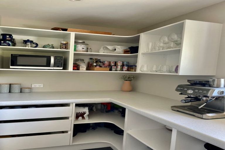 Photo of property in 92 Bowenvale Avenue, Cashmere, Christchurch, 8022