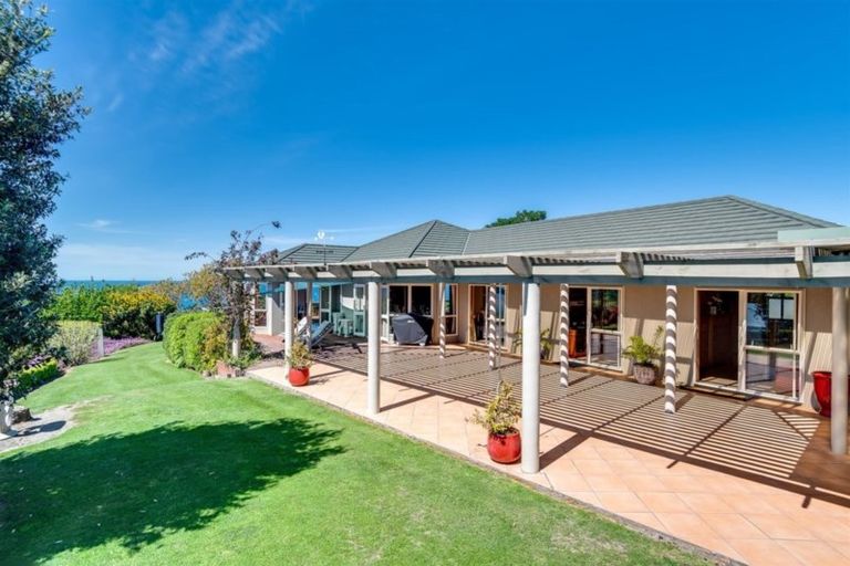 Photo of property in 787 Main North Road, Bay View, Napier, 4182