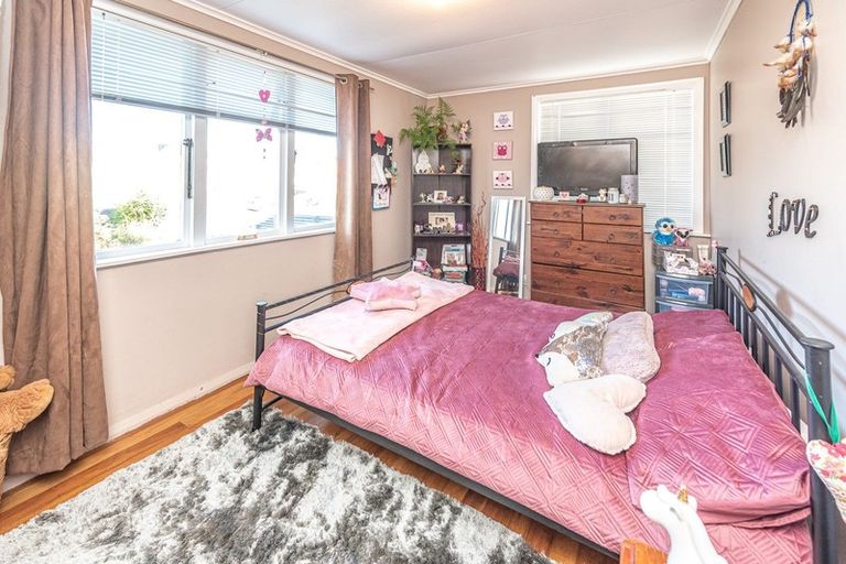 Photo of property in 51 Kowhai Street, Castlecliff, Whanganui, 4501