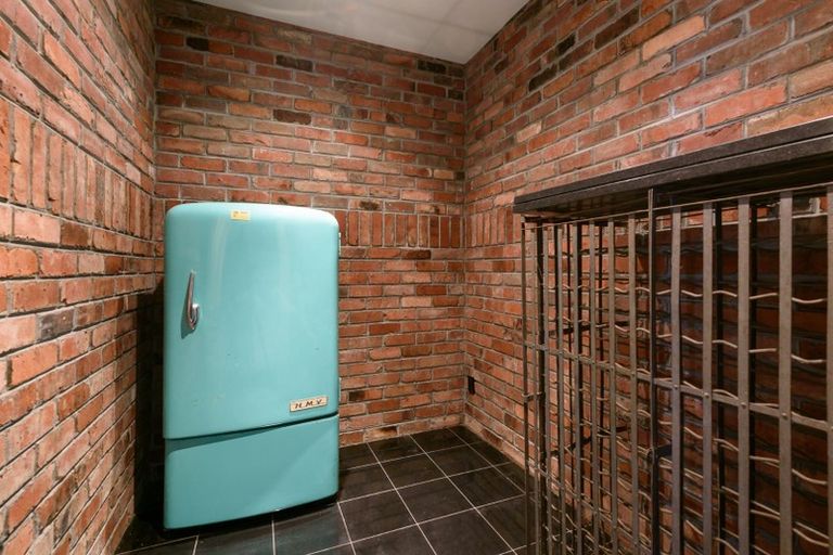 Photo of property in 11 Central Terrace, Kelburn, Wellington, 6012