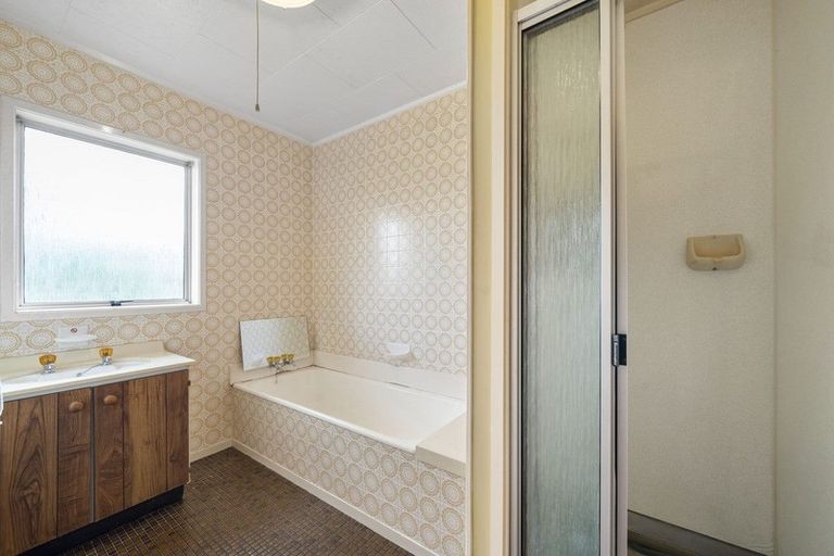 Photo of property in 10 Komako Place, Papatoetoe, Auckland, 2025